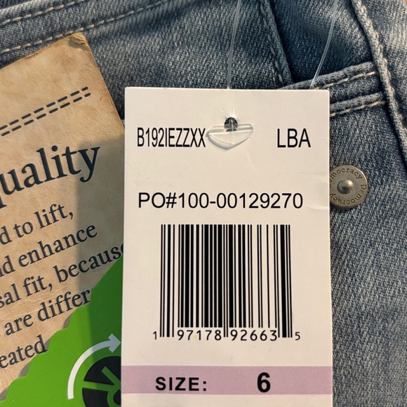 Democracy Gray Flare Jeans with Lace Detail - Picture 5 of 9